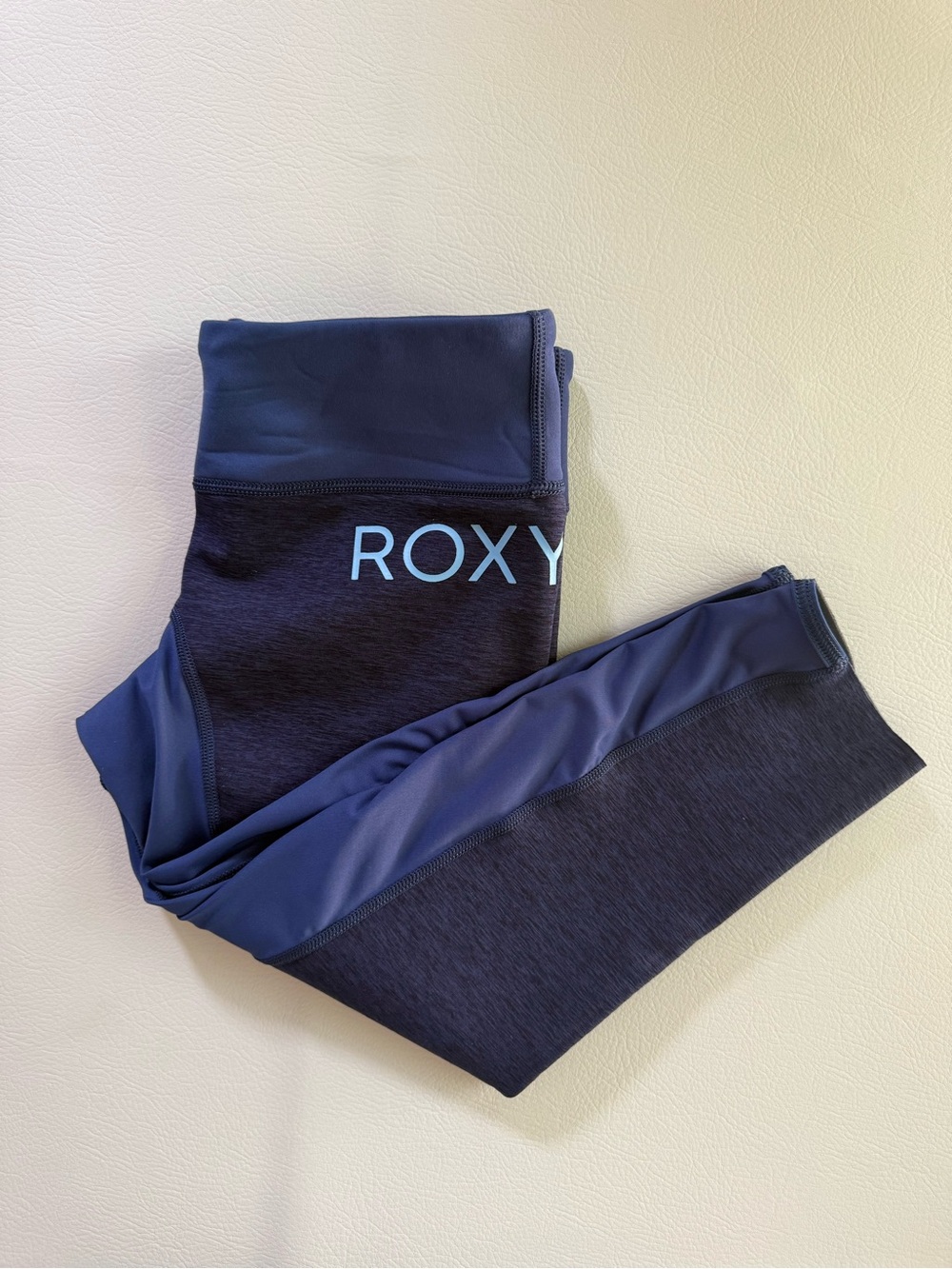 Roxy Wet Suit Syncro Series Salt Water Capri Pants Women’s Size 6 Navy Blue